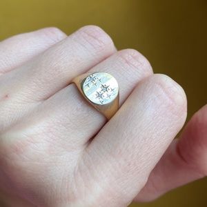 Mejuri Scorpio Astrology Zodiac Signet Gold Vermeil Ring